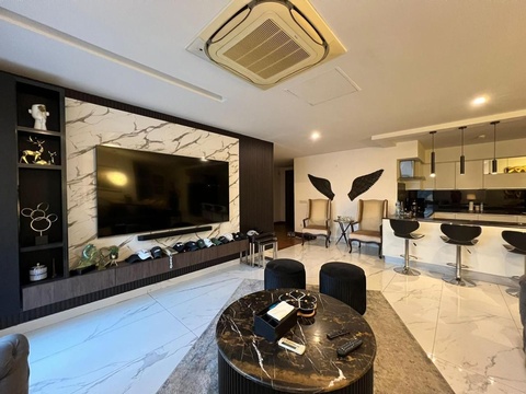 Ready to Move FURNISHED Apartment in Gulberg Prime Area Lahore