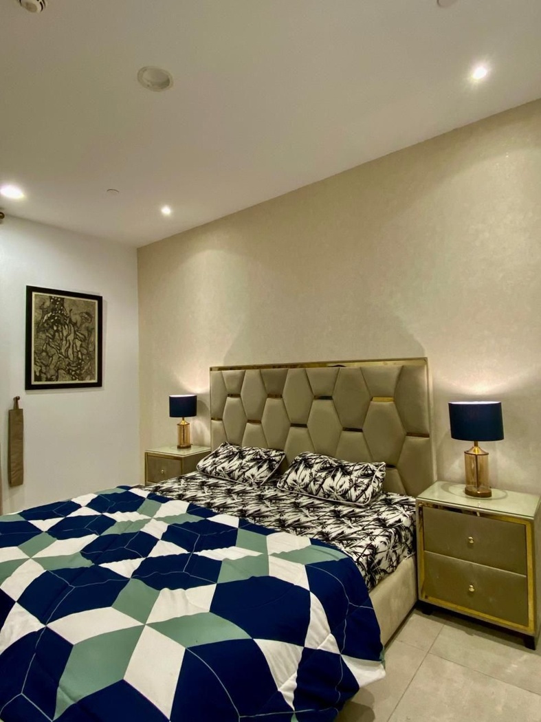 542 Sq Ft 2 Bed Apartment for Rent in DHA Phase 5 Penta Square – photo 2