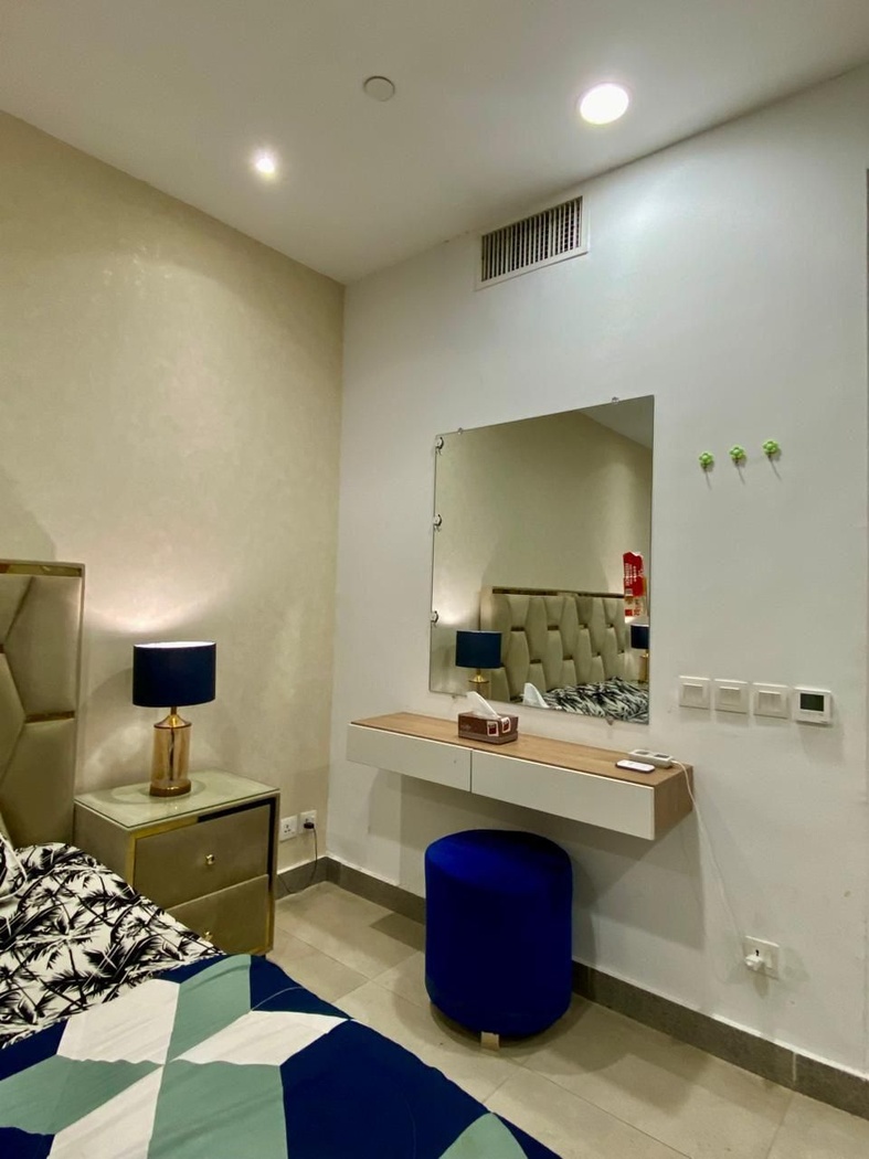 542 Sq Ft 2 Bed Apartment for Rent in DHA Phase 5 Penta Square – photo 3